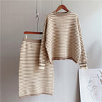 Conjunto Saia & Tricot Rapha